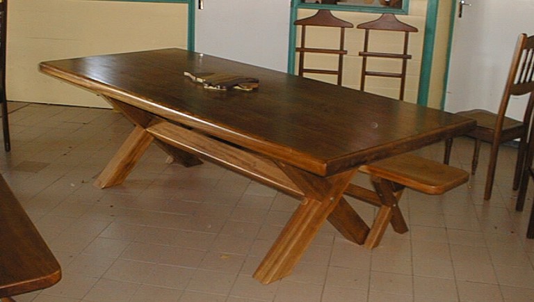 Table Massive Moderne.